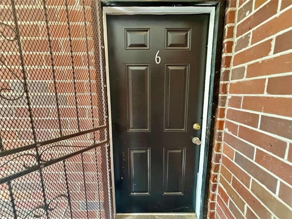 1048 Washington Street - Photo 1