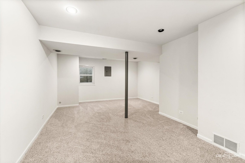 920 Fairfax Court - Photo 22