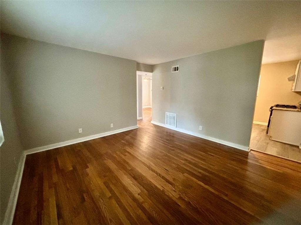 1048 Washington Street - Photo 2