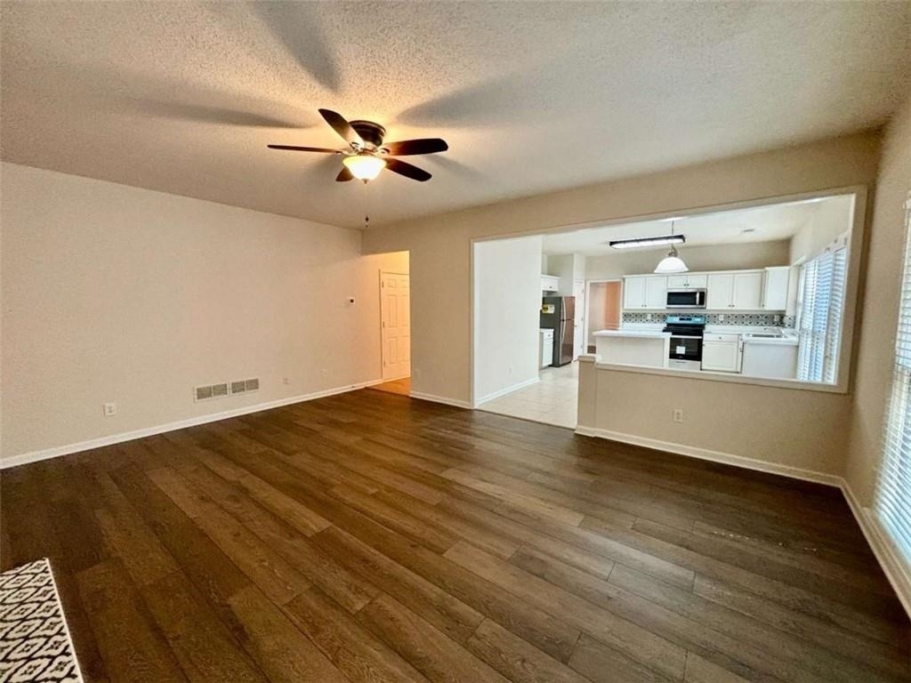 10920 Glenbarr Drive - Photo 7