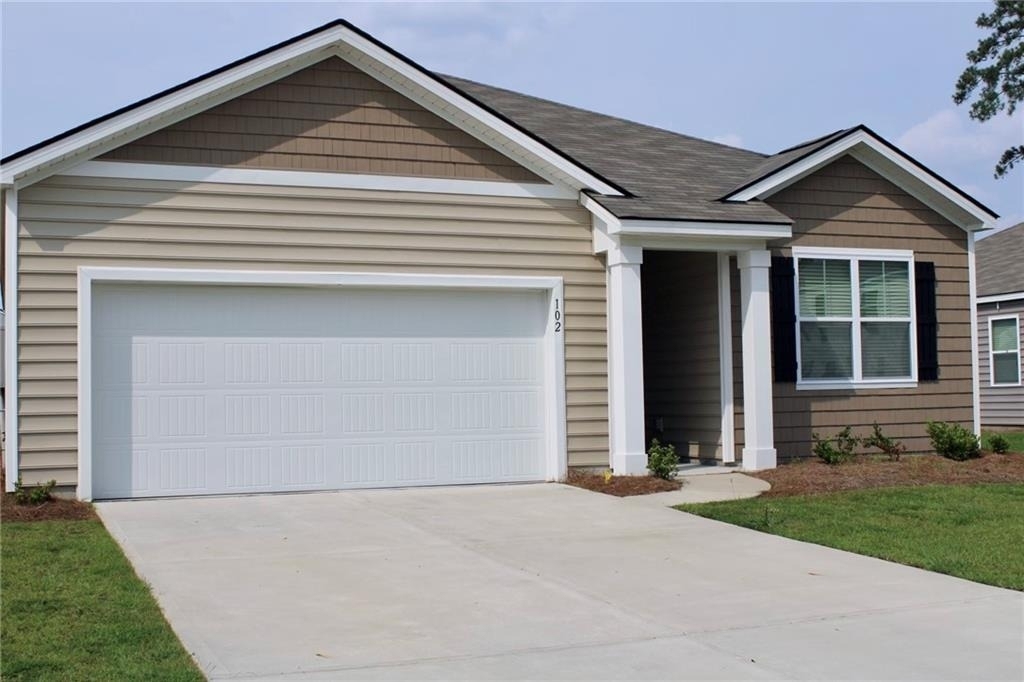 102 Fremont Lane - Photo 0