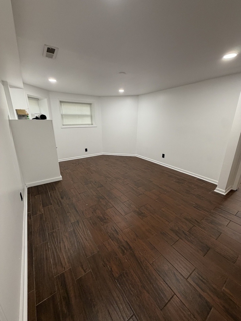 6125 S Champlain Avenue - Photo 1