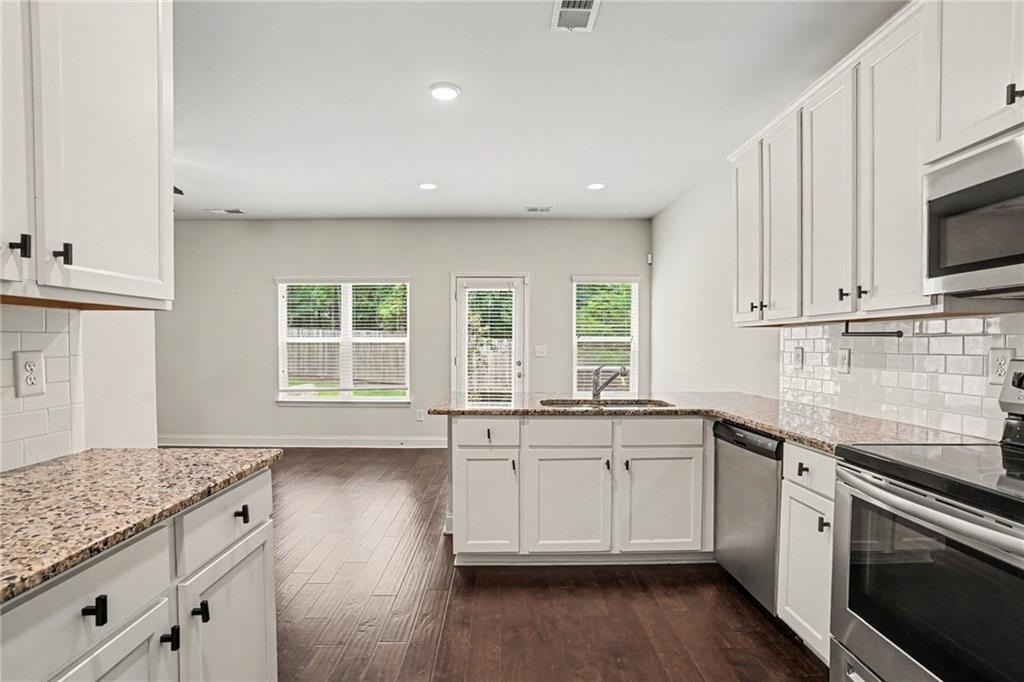 10139 Benton Woods Drive - Photo 7