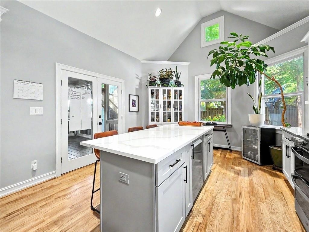 324 Brooks Avenue Ne - Photo 11