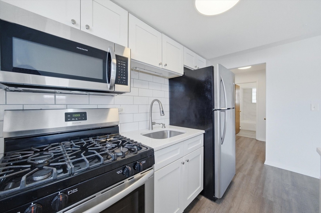 7709 W Marwood Avenue - Photo 12