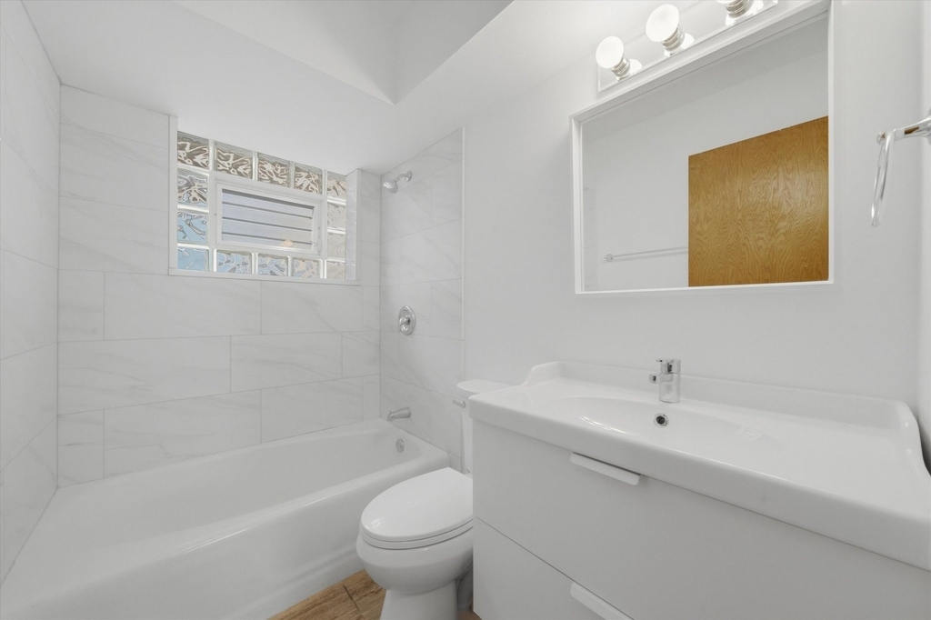 7709 W Marwood Avenue - Photo 19
