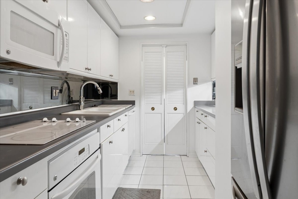 155 N Harbor Drive - Photo 7