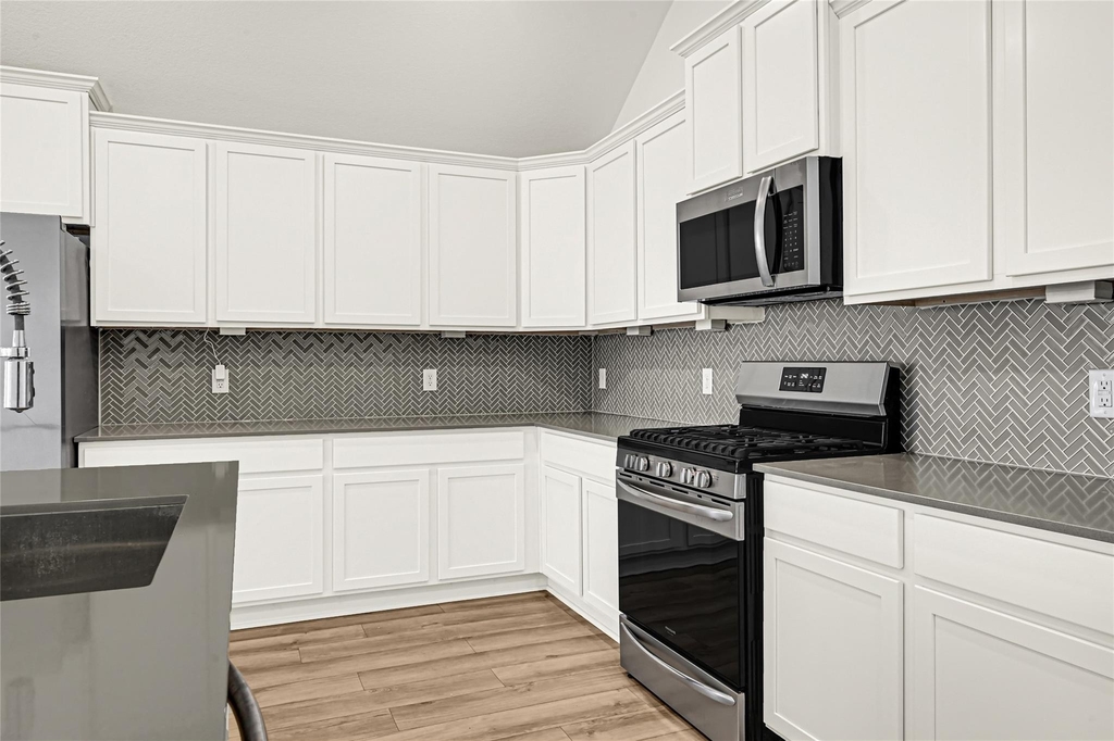 31422 Vineyard Creek Drive - Photo 10