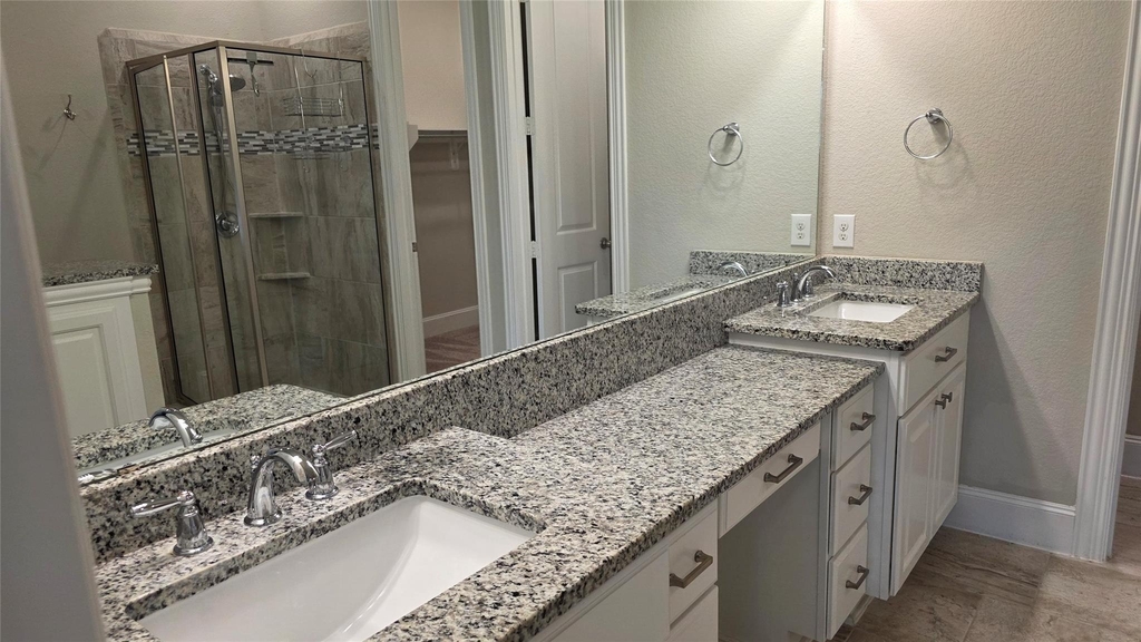 142 Mayfield Drive - Photo 32