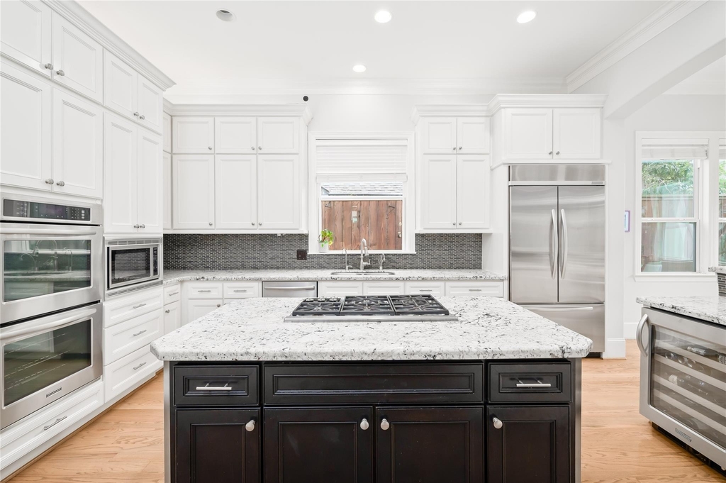 2215 Branard Street - Photo 10