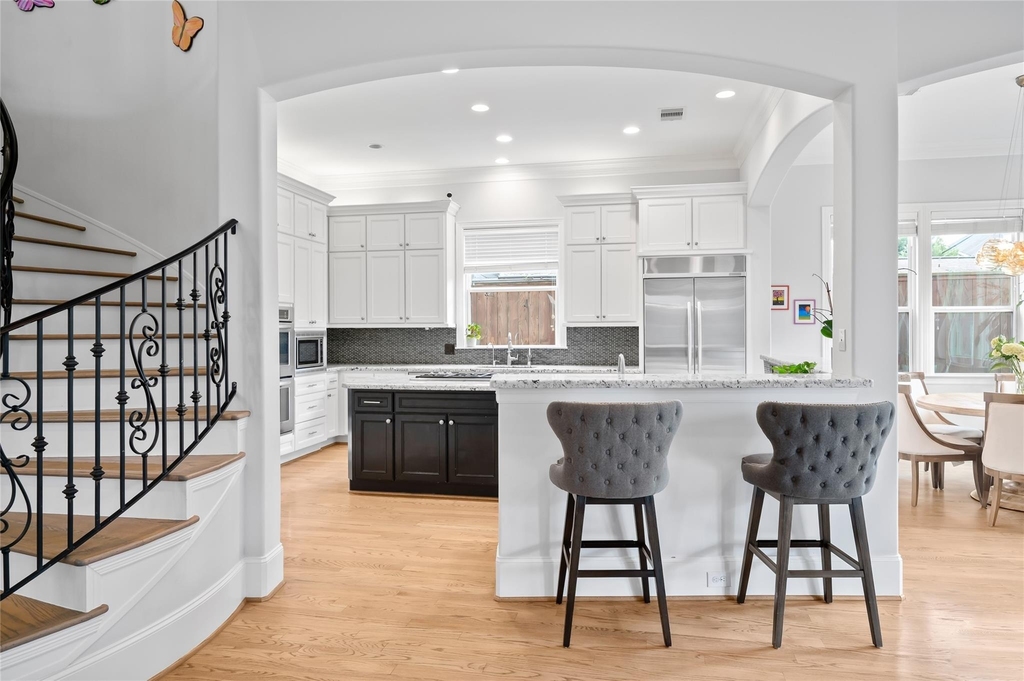 2215 Branard Street - Photo 9