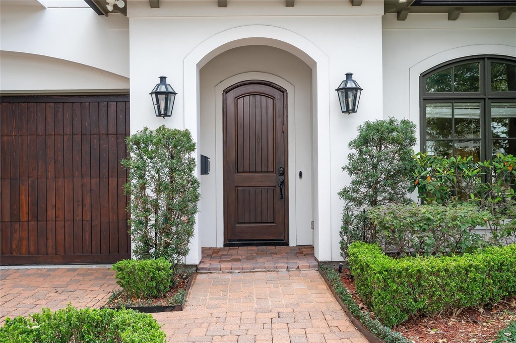 2215 Branard Street - Photo 2