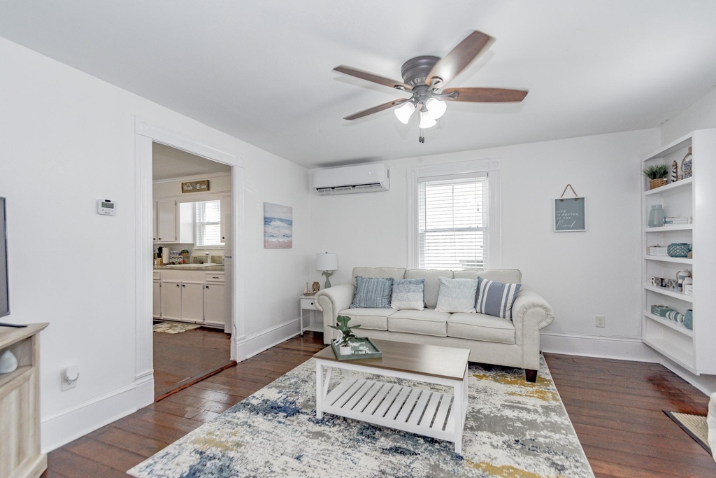 1406 Moody Avenue - Photo 7