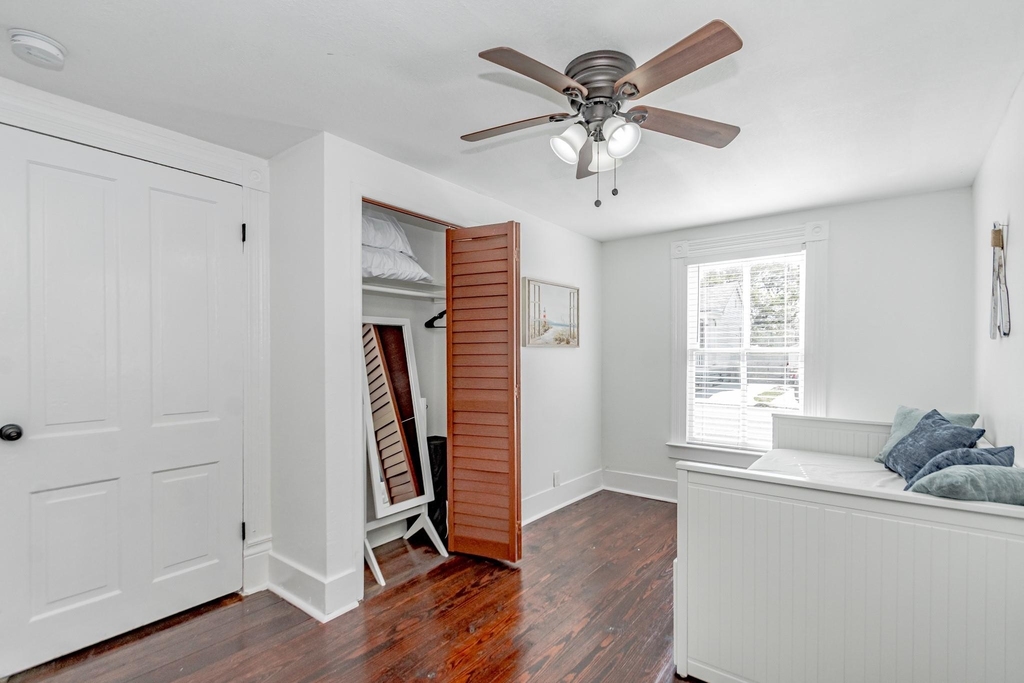 1406 Moody Avenue - Photo 20