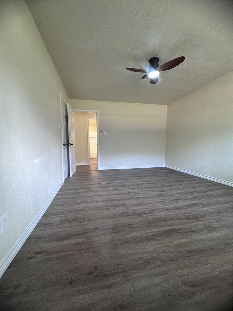 319 E South Street - Photo 10