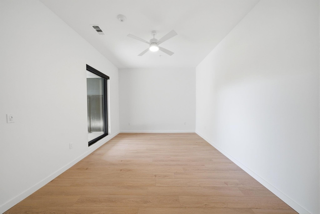 2623 Keene Street - Photo 9