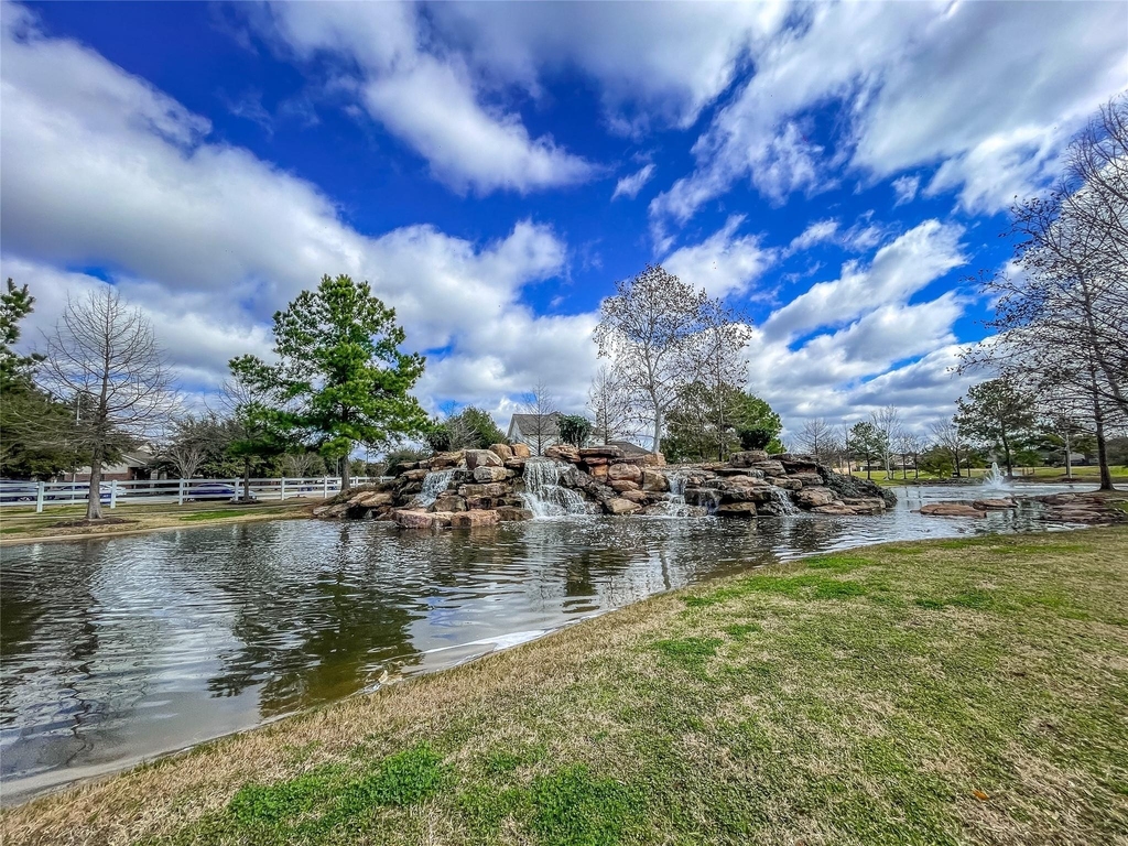 18126 Golden Falls Lane - Photo 44