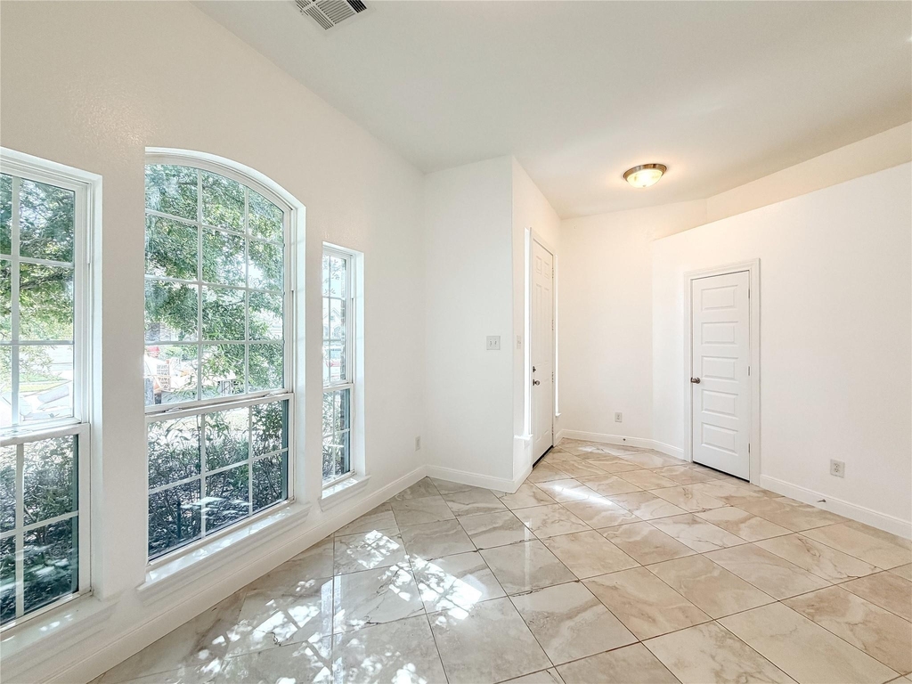 18126 Golden Falls Lane - Photo 4