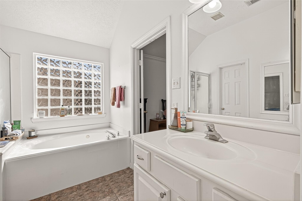 7023 Westford Park Lane - Photo 45