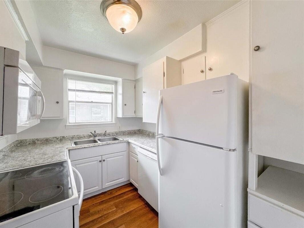 4537 Dakota Street - Photo 10