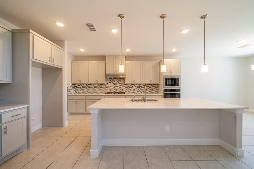 4706 Llano Loop - Photo 9