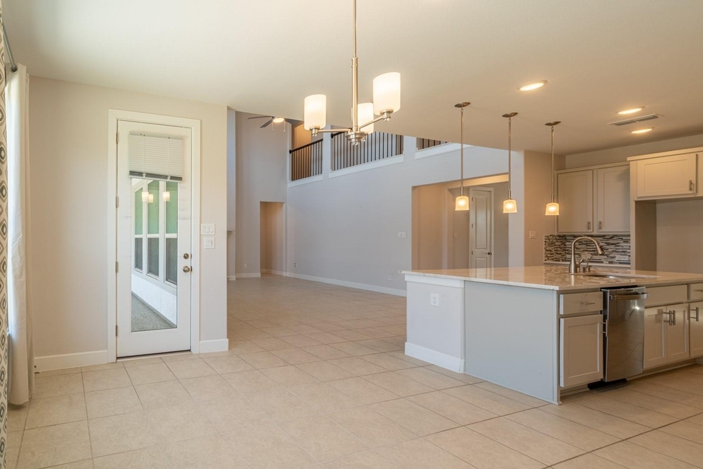 4706 Llano Loop - Photo 12
