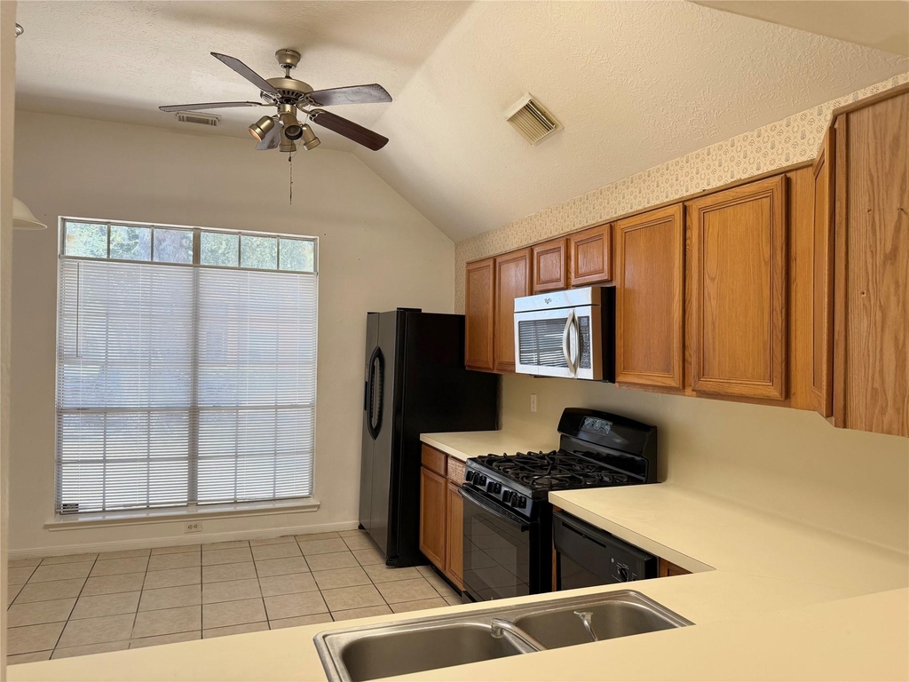 9035 Waving Fields Drive - Photo 2
