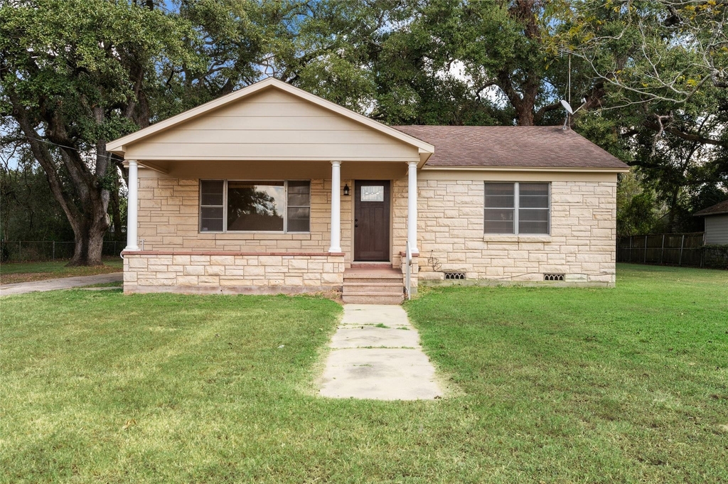940 Hardeman Street - Photo 0