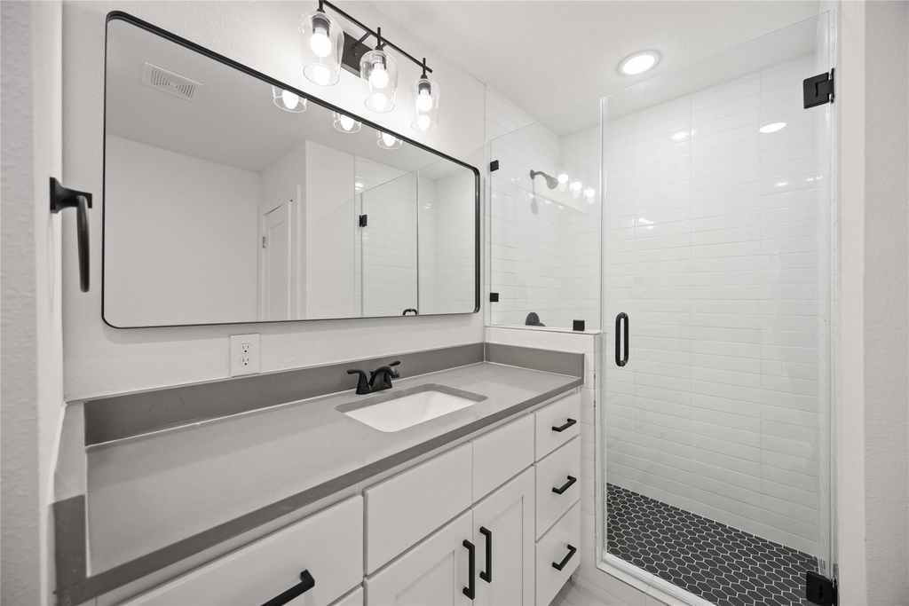 3405 Mount Pleasant Street - Photo 11
