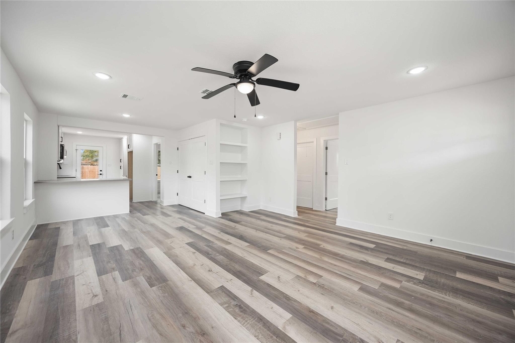 3405 Mount Pleasant Street - Photo 3