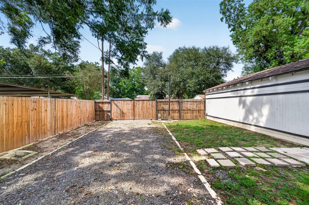 1308 W Dumble Street - Photo 29