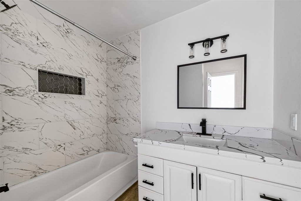 1308 W Dumble Street - Photo 18