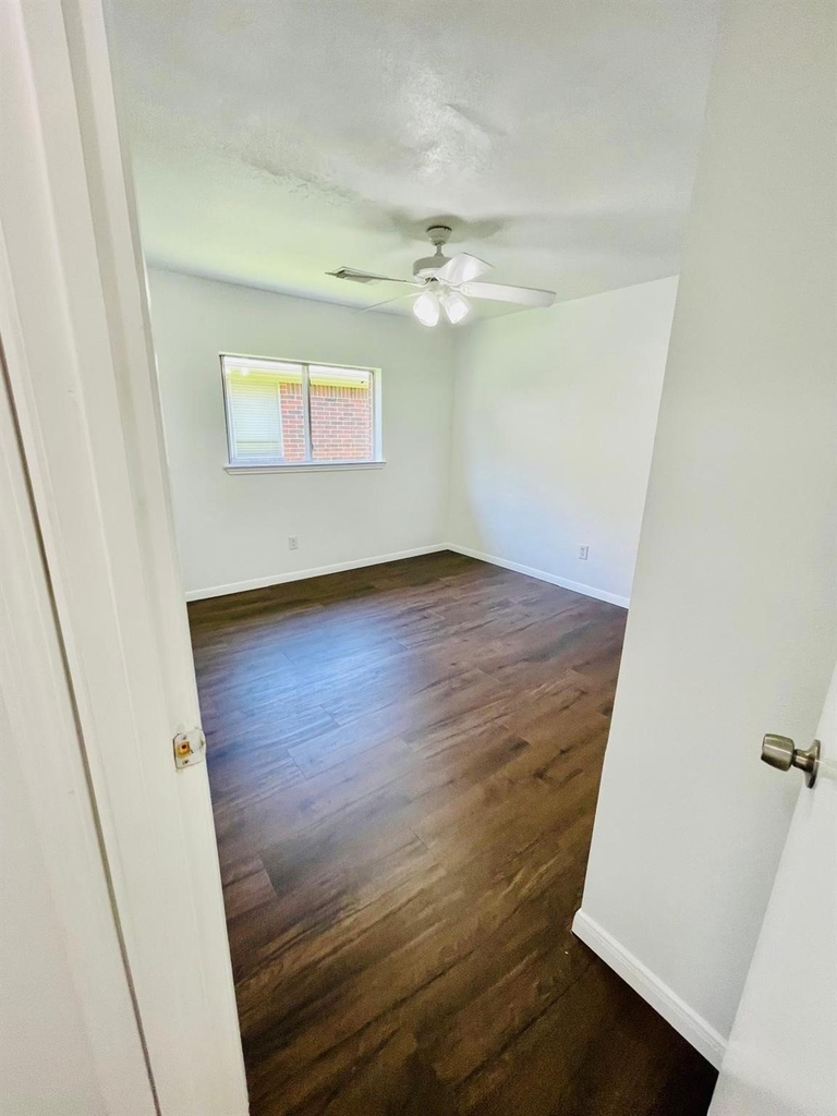 17002 Summer Hollow Drive - Photo 15