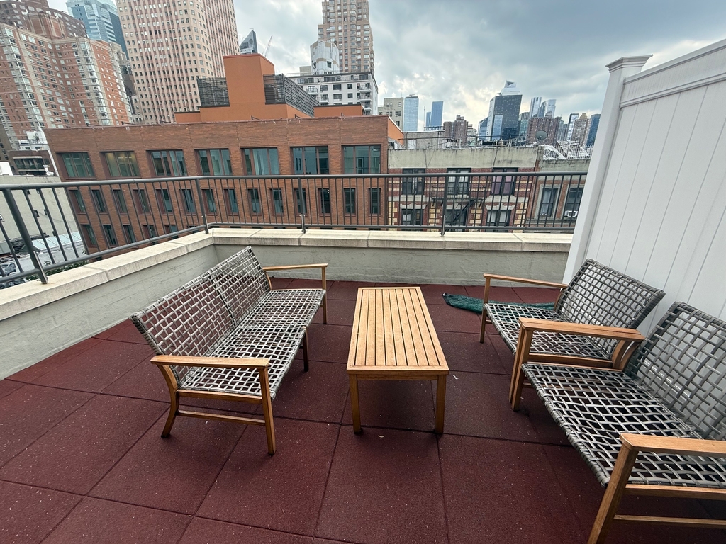 365 West 52nd Street - Photo 0