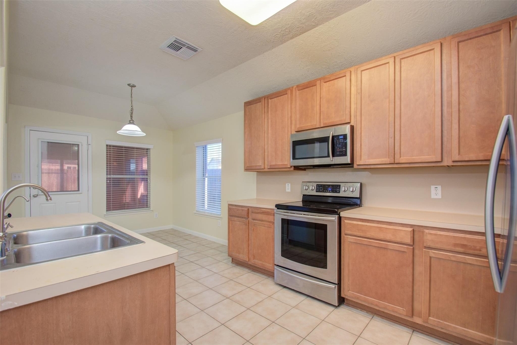 14903 Lanai Drive - Photo 24