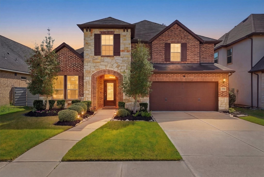 2514 Deerwood Heights Lane - Photo 0