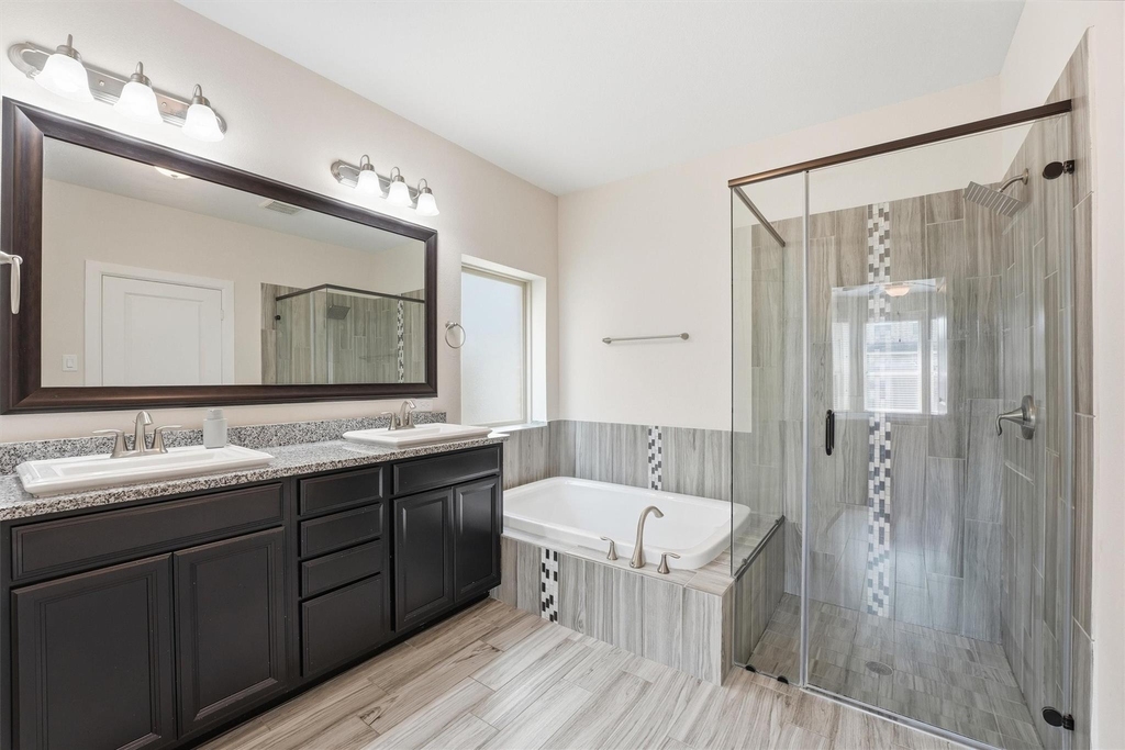 2514 Deerwood Heights Lane - Photo 22