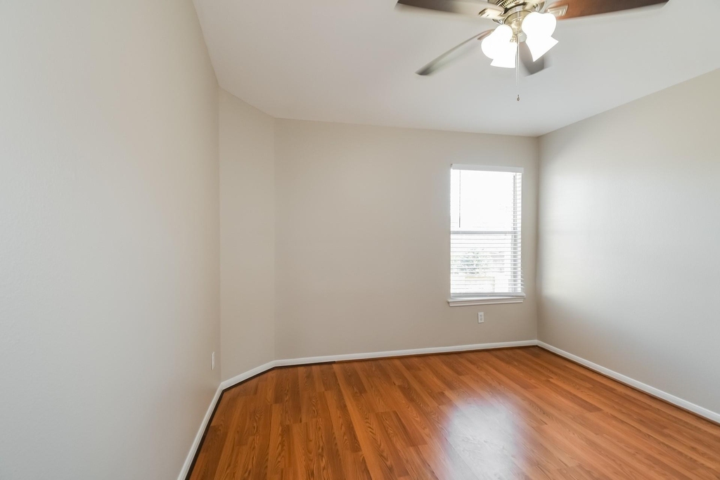 1060 Cabot Cove - Photo 11
