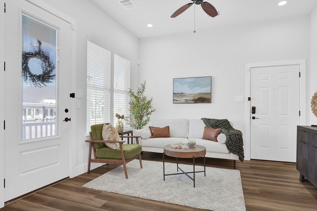 38634 Spur 149 Rd - Photo 4