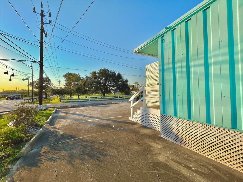 927 27th Street - Photo 28
