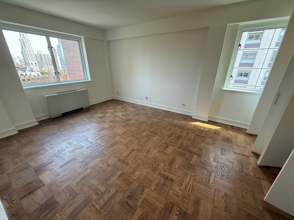200 East 71st Street - Photo 11