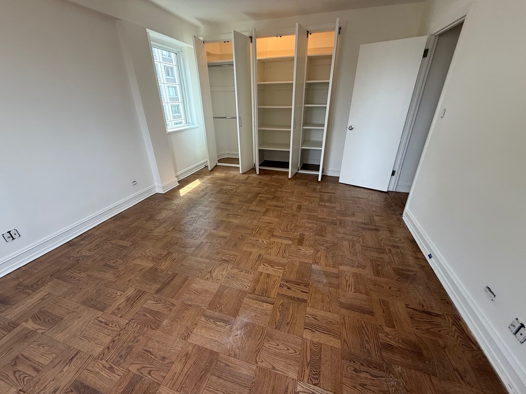 200 East 71st Street - Photo 12
