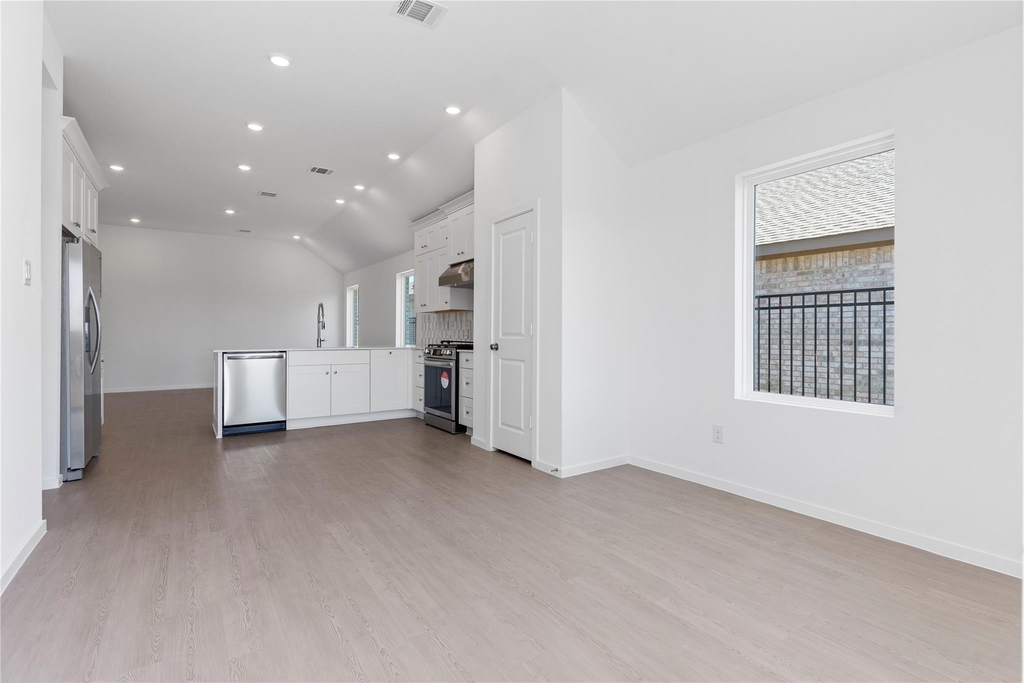 27531 Sunterra Village Drive - Photo 14