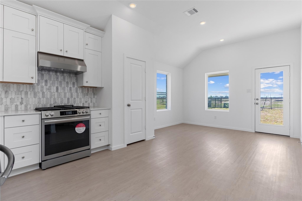 27531 Sunterra Village Drive - Photo 11