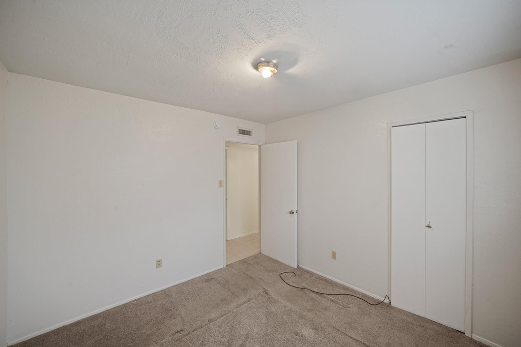 15822 Danford Drive - Photo 27