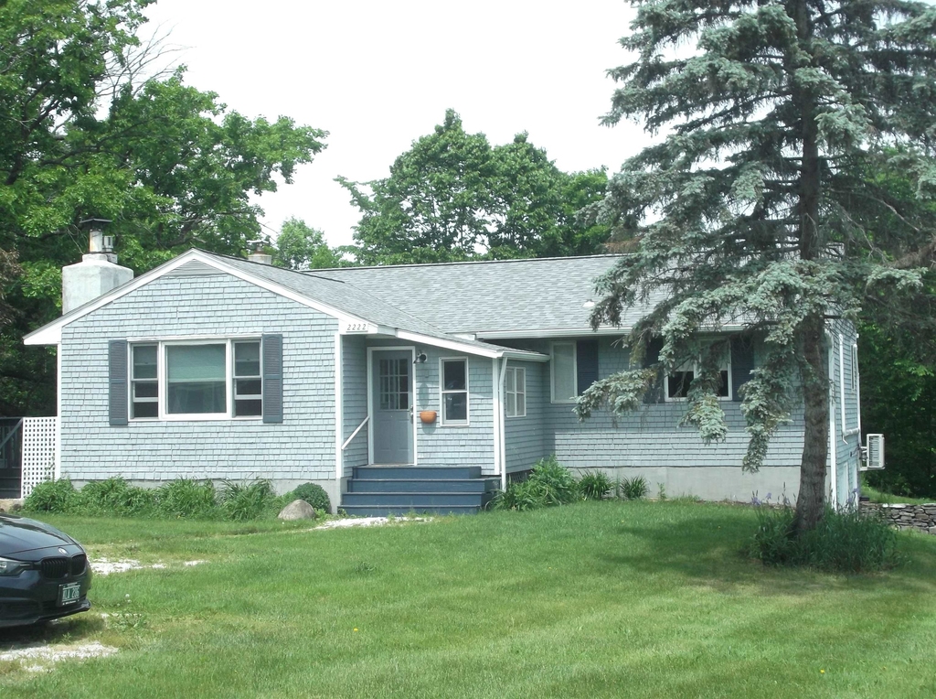2222 Ferry - Photo 1