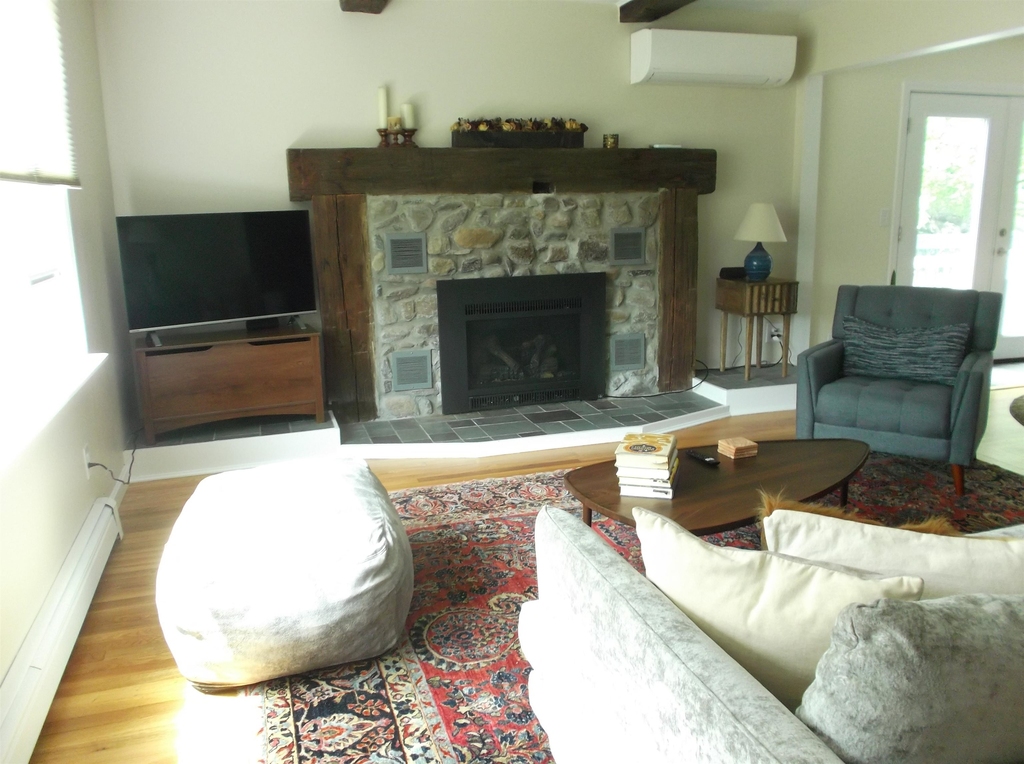 2222 Ferry - Photo 11
