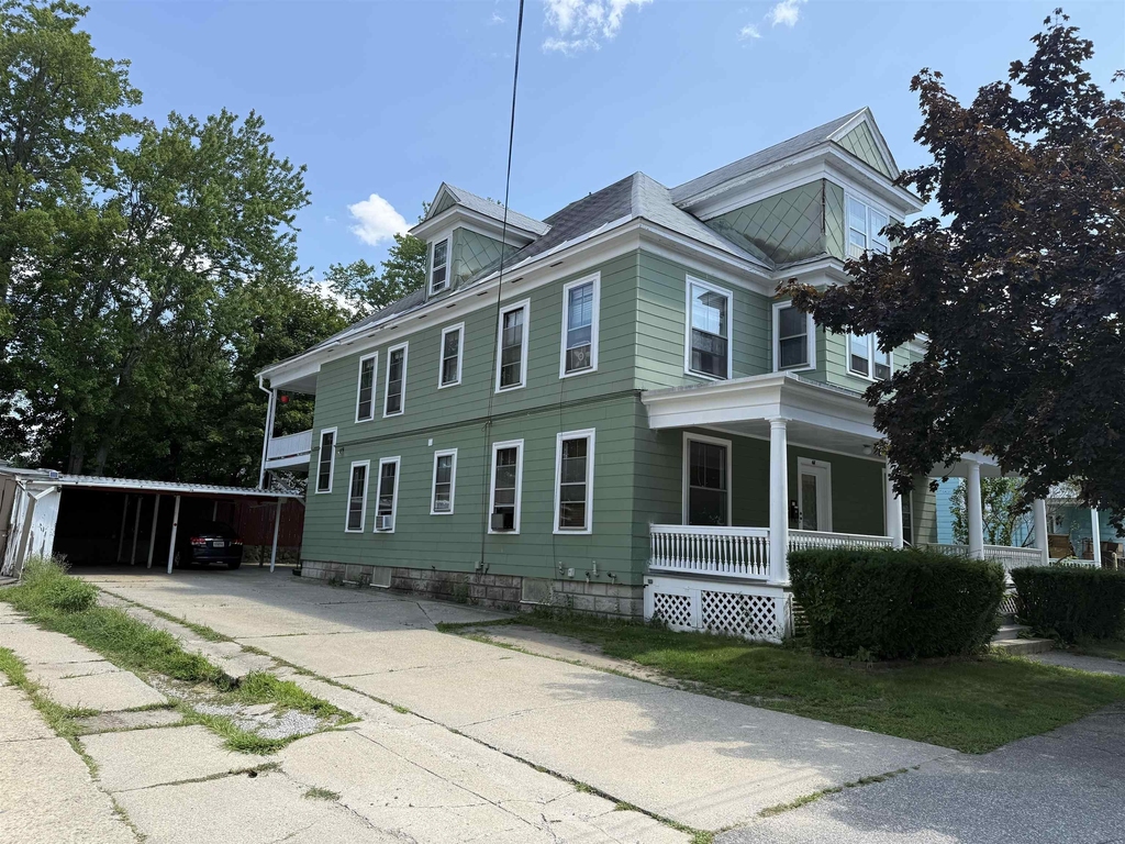 61 George - Photo 1