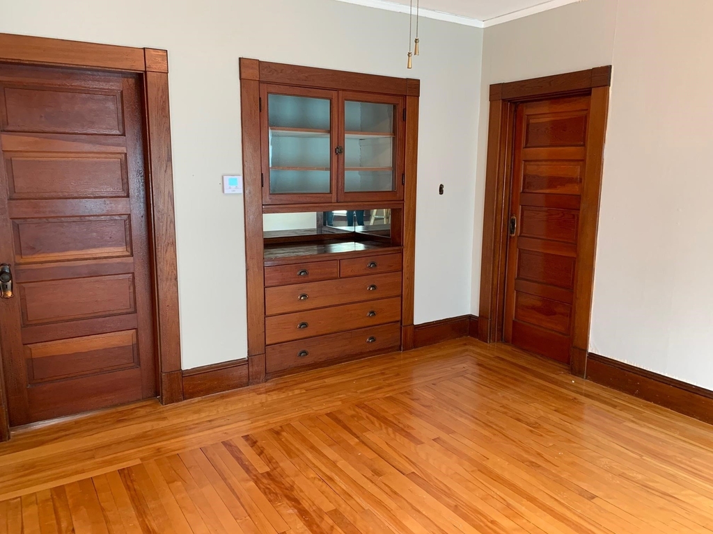 61 George - Photo 11