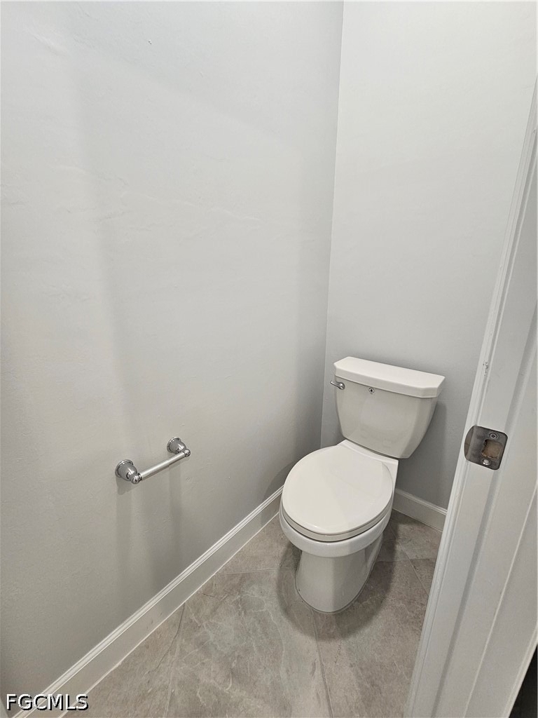 20503 Hazelnut Court S - Photo 16